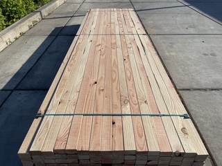 Ca. 96x Douglas Regels Geschaafd, 45x70mm, lengte 300cm